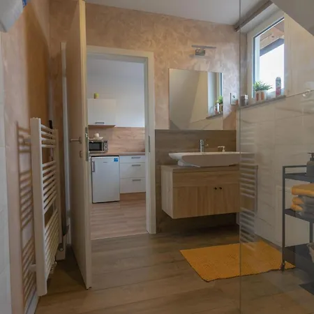 Apartma Fantazija 아파트 *